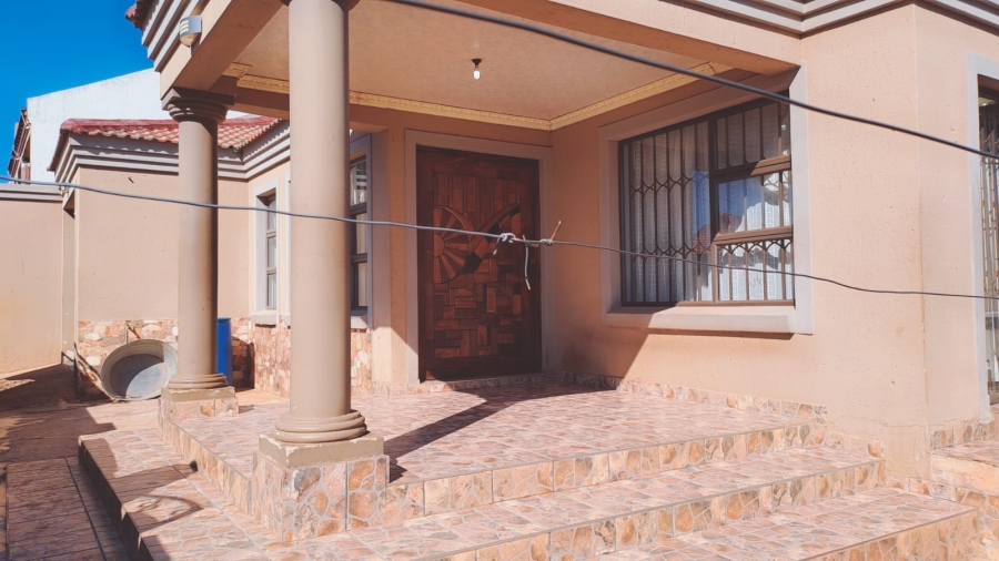 3 Bedroom Property for Sale in Ikageng North West